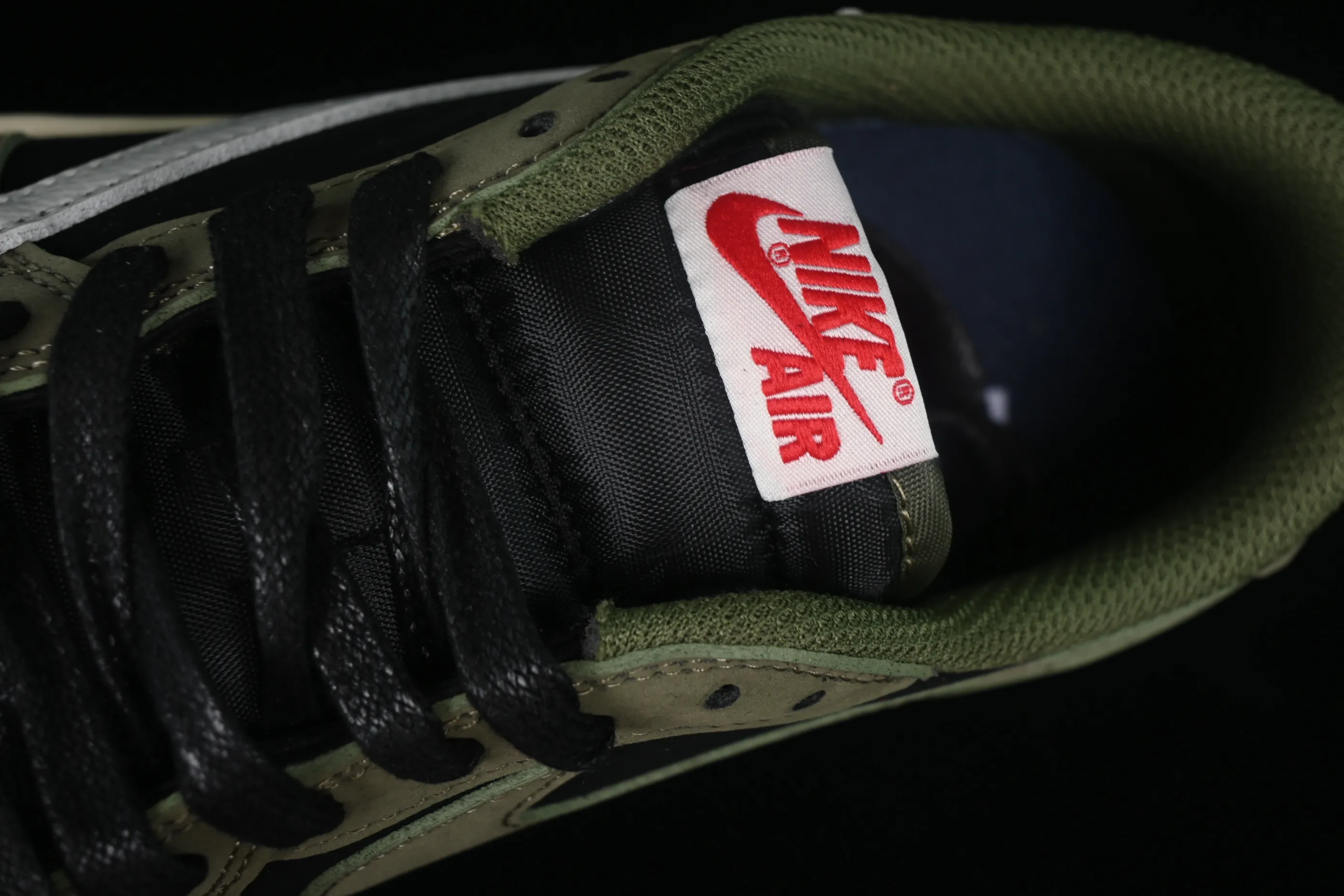 All categories Air Jordan Jordan series basketball shoes Air Jordan 1 Low B1 special price Travis Scott x Air Jordan 1 Low OG AJ1 Joe 1 undercut low DM7866-002
